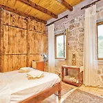 2 Bedroom Stunning In Herceg Novi Sitnica