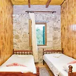 2 Bedroom Stunning In Herceg Novi Prázdninový dům Sitnica