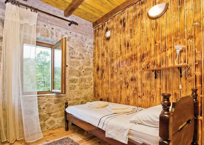 2 Bedroom Stunning In Herceg Novi *