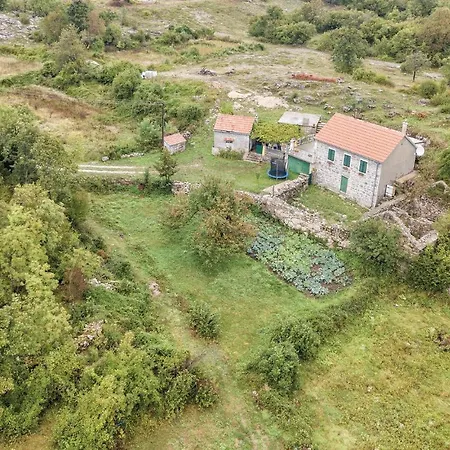 2 Bedroom Stunning In Herceg Novi Dubravka