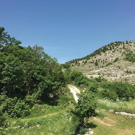 Holiday home 2 Bedroom Stunning In Herceg Novi *